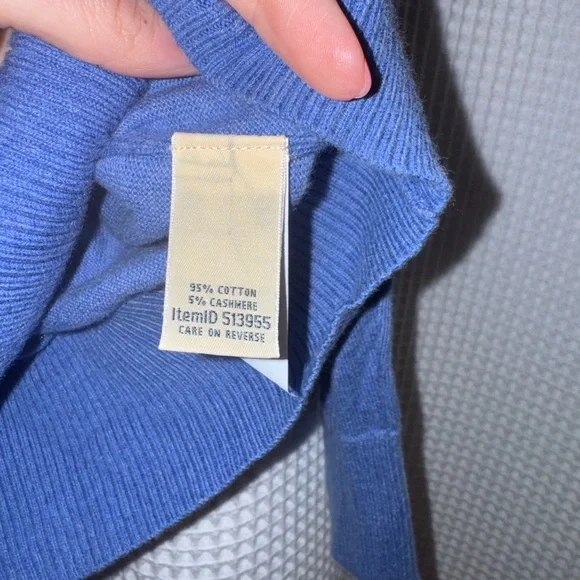 L.L.Bean Cotton/Cashmere Blue Sweater - Picture 5 of 5